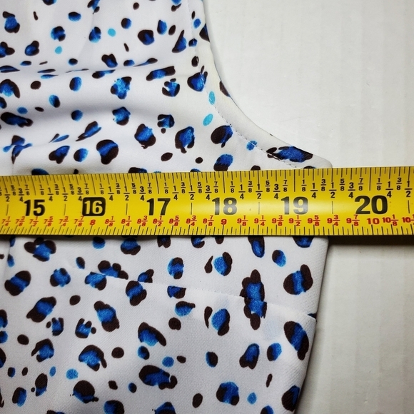 CAbi Camilla Shirtdress Style #5233 Size M - Picture 9 of 11